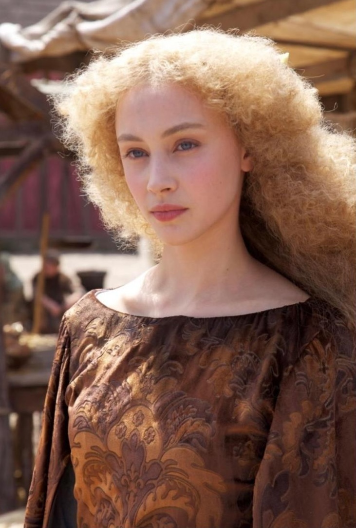 Sarah Gadon